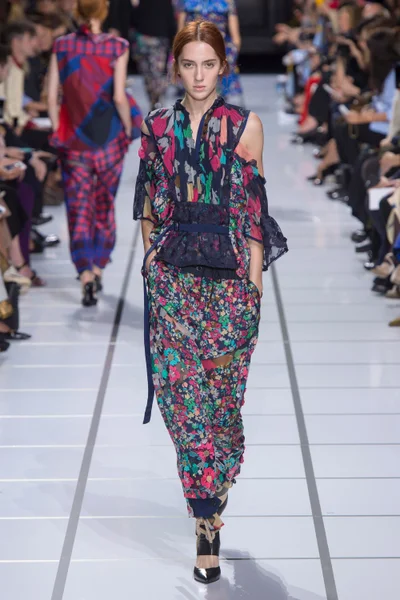 Look 37